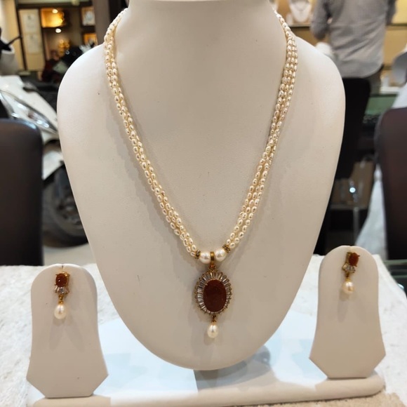 3 row rice pearls with standstone pendant set